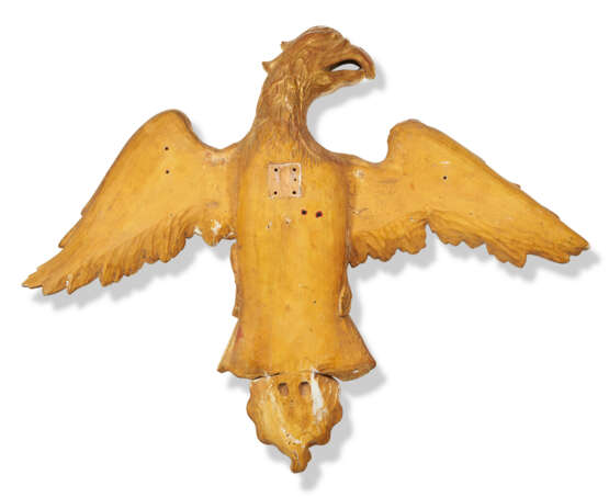 A CLASSICAL CARVED GILTWOOD EAGLE - фото 2