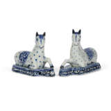 A PAIR OF JAPANESE EXPORT ARITA PORCELAIN BLUE AND WHITE RECUMBENT HORSES - photo 3