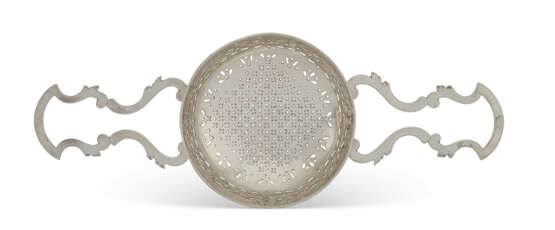 AN AMERICAN SILVER PUNCH STRAINER - photo 1