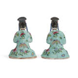 A PAIR OF CHINESE EXPORT PORCELAIN FEMALE MUSICIANS - Foto 4
