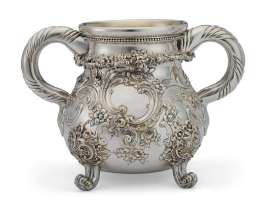 AN AMERICAN SILVER TWO-HANDLED CUP - photo 1