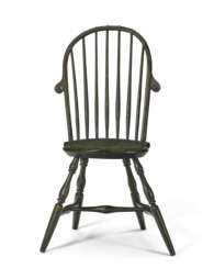 A GREEN-PAINTED HICKORY, POPLAR AND MAPLE BOW-BACK WINDSOR SIDE CHAIR