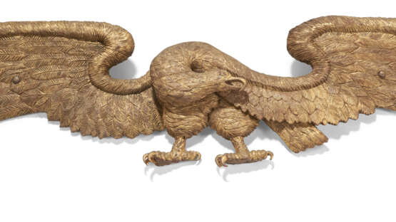 A MONUMENTAL CARVED AND GILT SPREADWING EAGLE - photo 2