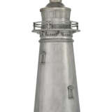 THE ‘BOSTON LIGHT’: A SILVER-PLATED FIGURAL LARGE COCKTAIL SHAKER - Foto 1