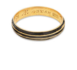 AN AMERICAN GOLD AND ENAMEL MOURNING RING