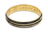 AN AMERICAN GOLD AND ENAMEL MOURNING RING - photo 1