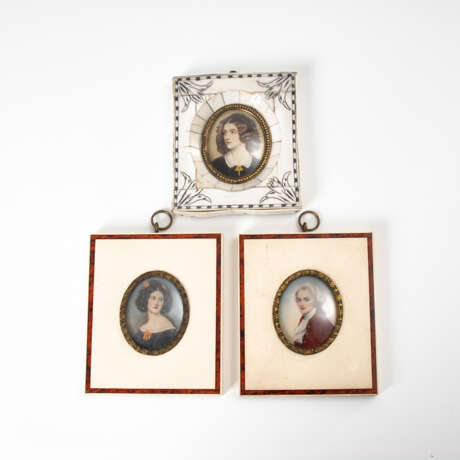 3 Miniaturen mit Porträts. - Foto 1