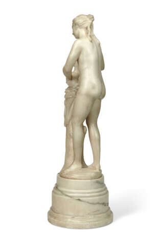 A WHITE MARBLE FIGURE OF A LADY WITH A SWAN - Foto 5