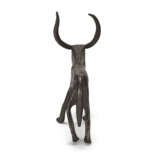 A SET OF NINE IRON FIGURES AND GROUPS OF ANIMALS - Foto 17