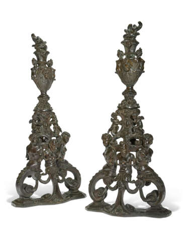 A PAIR OF BRONZE ANDIRONS IN THE MANNER OF NICCOL&#210; ROCCATAGLIATA - фото 1