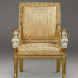 A PAIR OF LATE LOUIS XVI WHITE-PAINTED AND GILTWOOD FAUTEUILS - Foto 3
