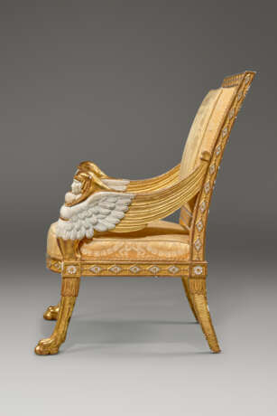A PAIR OF LATE LOUIS XVI WHITE-PAINTED AND GILTWOOD FAUTEUILS - Foto 4