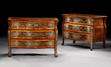 A PAIR OF SOUTH GERMAN WALNUT, FRUITWOOD, BRASS AND PEWTER-INLAID BOULLE MARQUETRY COMMODES