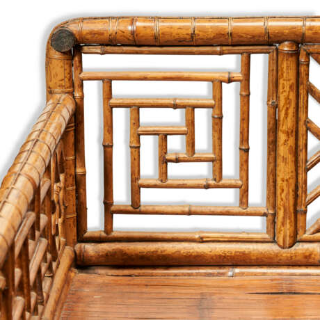 A VERY RARE CHINESE LARGE SPOTTED BAMBOO LUOHAN BED, LUOHANCHUANG - photo 4