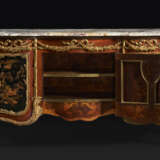 A PAIR OF LARGE ORMOLU AND JASPERWARE-MOUNTED, AMBOYNA, MAHOGANY GILT AND BLACK JAPANNED COMMODES AUX VANTAUX - photo 8