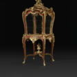 A FINE AND LARGE FRENCH ORMOLU-MOUNTED KINGWOOD FOUR-SIDED VITRINE - Auktionspreise