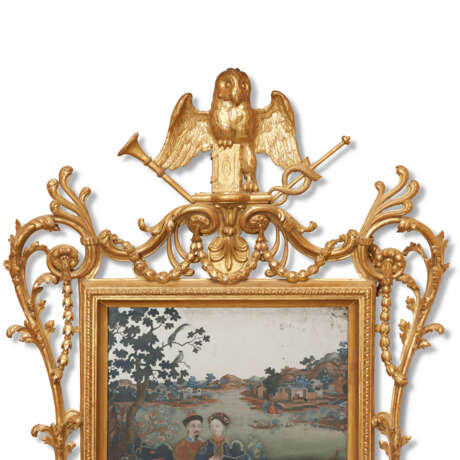 A CHINESE EXPORT REVERSE-PAINTED MIRROR IN A GEORGE III GILTWOOD FRAME - фото 2
