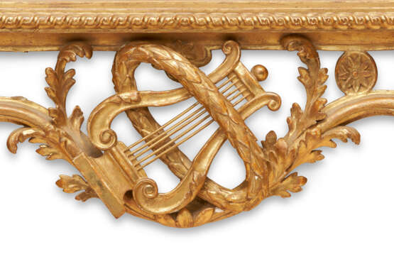 A CHINESE EXPORT REVERSE-PAINTED MIRROR IN A GEORGE III GILTWOOD FRAME - photo 4