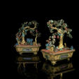 A PAIR OF CHINESE KINGFISHER FEATHER, JADE, HARDSTONE AND CORAL GILT-BRONZE MODELS OF TREES IN JARDINI&#200;RES - Auktionspreise