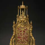A GEORGE III ORMOLU TABLE CLOCK FOR THE CHINESE MARKET WITH MUSICAL, QUARTER-STRIKING, AND AUTOMATON MOVEMENT - Foto 4