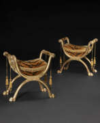 Vergoldetes Holz. A PAIR OF CONSULAT GILTWOOD TABOURETS