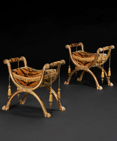 A PAIR OF CONSULAT GILTWOOD TABOURETS - фото 5