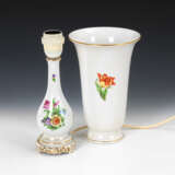 Vase und Lampenfuß mit Blumenmalerei, H - Foto 1