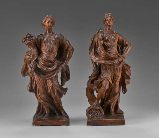 A PAIR OF TERRACOTTA ALLEGORICAL FIGURES OF ABUNDANCE AND FORTUNE - фото 2
