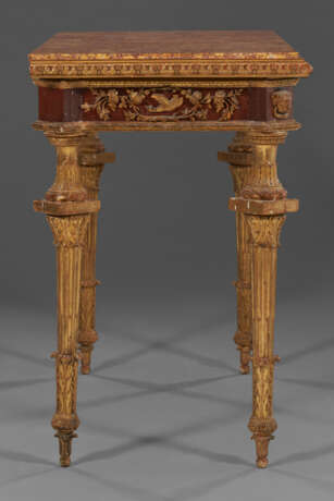 A PAIR OF NORTH ITALIAN GILTWOOD, FAUX PORPHYRY, LAPIS LAZULI AND MARBLE-MOUNTED CONSOLES - Foto 14