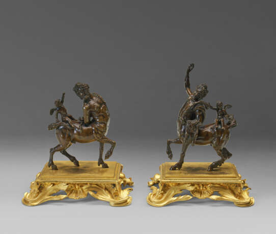 A PAIR OF BRONZE MODELS OF THE FURIETTI CENTAURS - фото 2