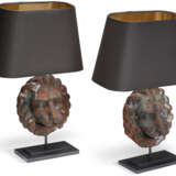 A PAIR OF TERRACOTTA AND BRUSHED-METAL LAMPS - фото 2