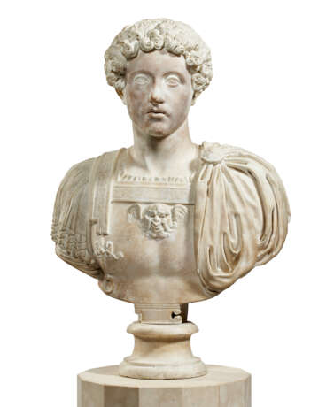 A WHITE MARBLE BUST OF YOUNG MARCUS AURELIUS - photo 4