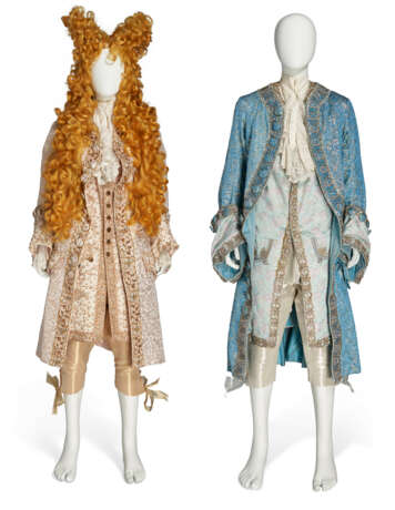TWO LOUIS XIV-STYLE `FANCY DRESS` COSTUMES - Foto 1