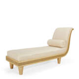A SYCAMORE AND `RIPPLE SYCAMORE` BANDED CHAISE-LONGUE - фото 1