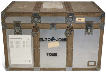 A GREY PAINTED WOOD TRAVEL TOUR TRUNK