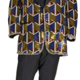 A SINGLE-BREASTED JACKET WITH PURPLE, GOLD AND RED SEQUINS IN OVERALL CHEVRON PATTERN - фото 1