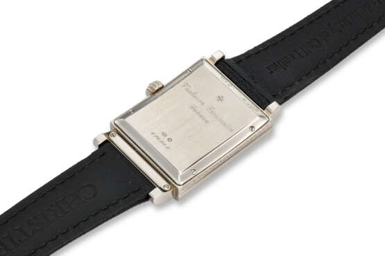 VACHERON CONSTANTIN. AN 18K WHITE GOLD AND DIAMOND-SET RECTANGULAR WRISTWATCH WITH CONCEALED DIAL - photo 5