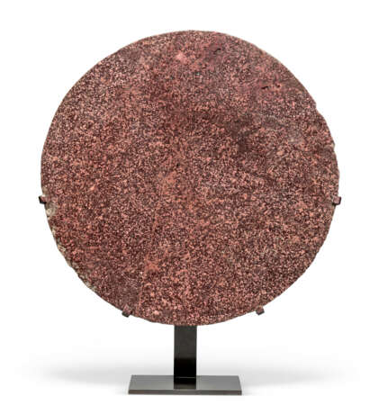 AN IMPERIAL PORPHYRY DISC - photo 1
