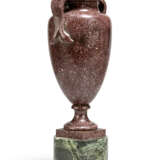 AN ITALIAN IMPERIAL PORPHYRY `AMPHORA` VASE AND COVER - фото 3