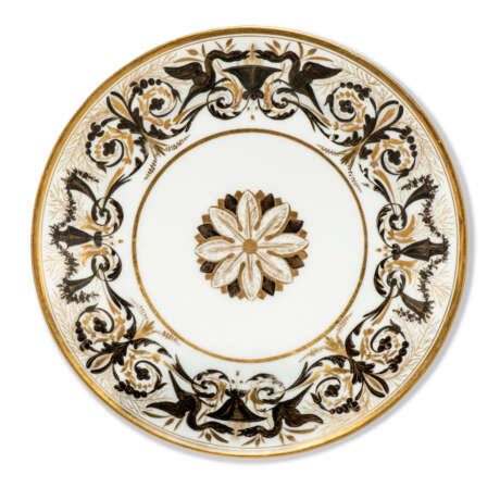 TWELVE PARIS (LOCRE AND RUSSINGER) PORCELAIN PLATES - Foto 3