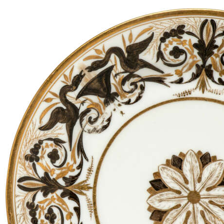 TWELVE PARIS (LOCRE AND RUSSINGER) PORCELAIN PLATES - Foto 4