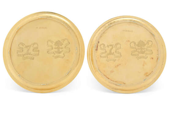 A PAIR OF GEORGE III SILVER-GILT WAITERS - photo 2