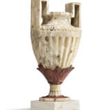 AN ITALIAN ALABASTER AND ROSSO ANTICO VASE - фото 2