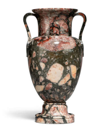 AN ITALIAN BRECCIA AFRICANO MARBLE VASE - фото 1