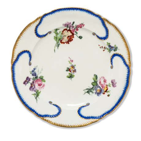 TWELVE SEVRES PORCELAIN PLATES - Foto 5