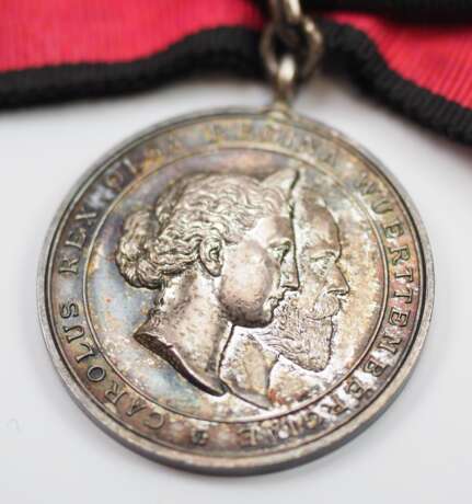 Württemberg: Silberne Karl-Olga-Medaille für Verdienste auf dem Gebiet der Nächstenliebe. - photo 2