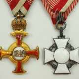 Österreich: Militär-Verdienstkreuz und Franz Joseph Kreuz in Gold mit Krone. - фото 3