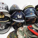 Bundeswehr: Lot Kopfbedeckungen - 24 Exemplare. - фото 2