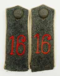 Preussen: Paar Schulterstücke für Mannschaften im Infanterie-Regiment „Freiherr von Sparr“ (3. Westfälisches) Nr. 16 - feldgrau.