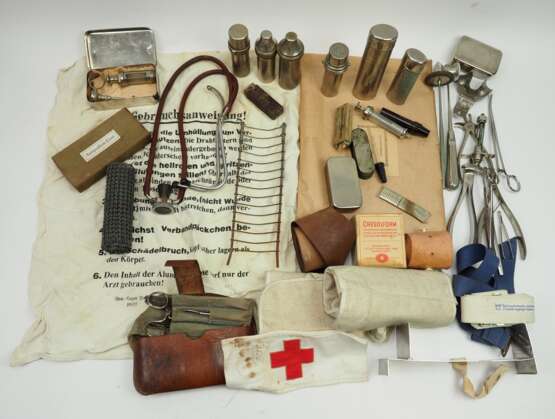 Wehrmacht: Lot Sanitätsmaterial. - photo 1